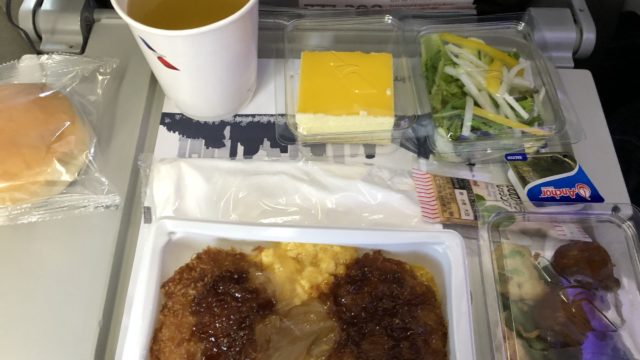 アメリカン航空機内食